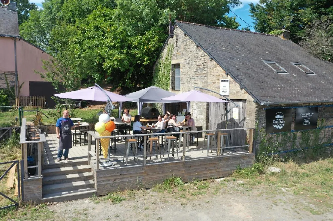 Holiday home Maison Au Calme Pour 7 Personnes La Chapelle-de-Brain